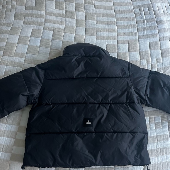 Alo gold rush puffer in black - Picture 3 of 5